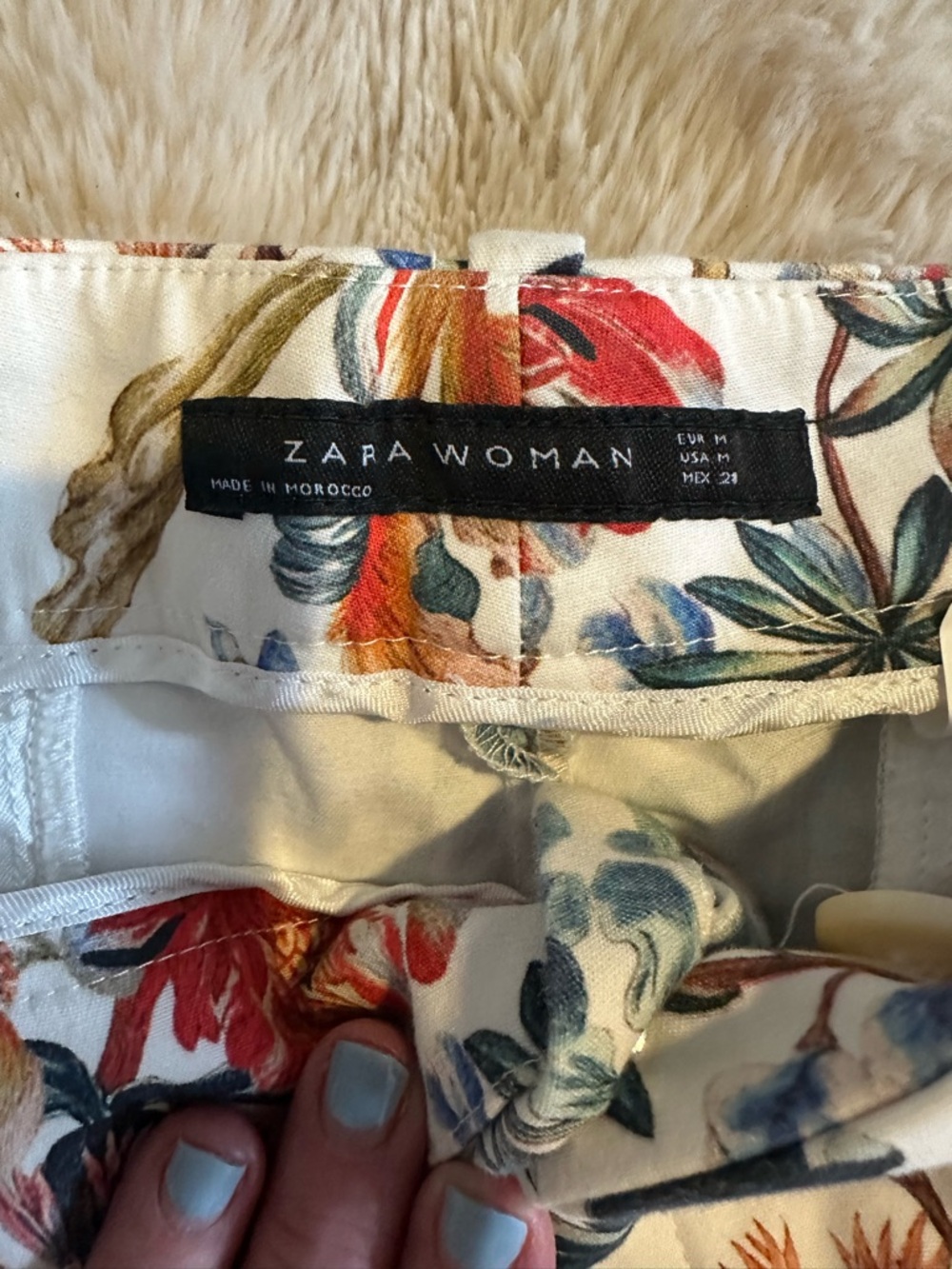 ZARA Woman Floral capris - White with Multicolor Floral Print
